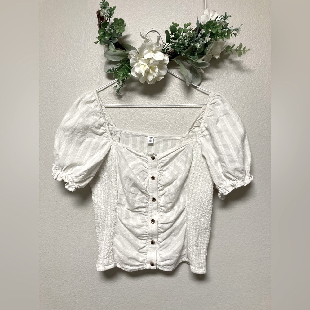 BP Short Sleeve Textured Button Up Crop L